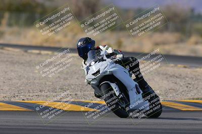 media/Dec-17-2022-SoCal Trackdays (Sat) [[224abd9271]]/Turn 7 Set 1 (1125am)/